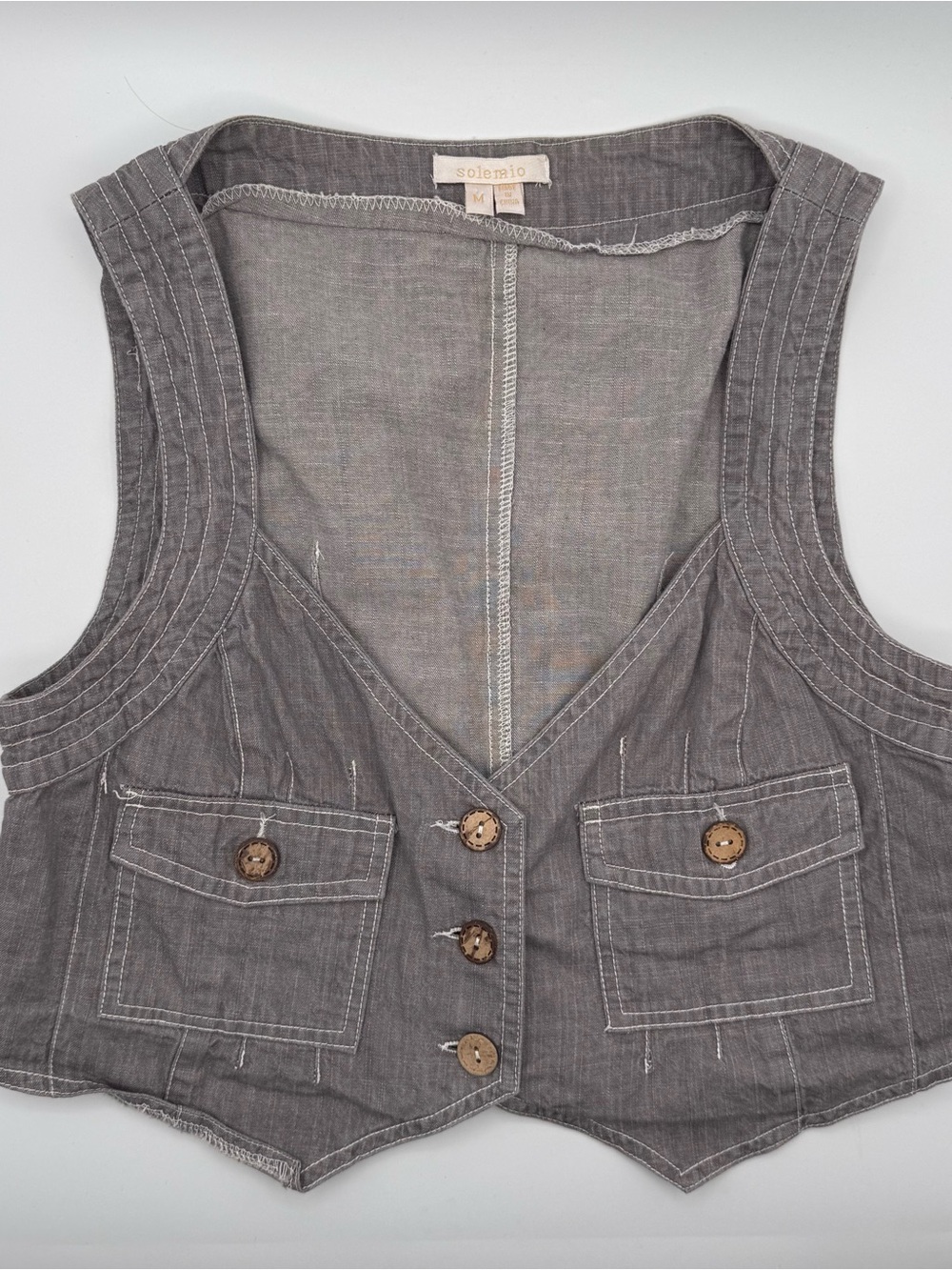 Solemio Gray Button-Front Crop Vest with Flap Pockets